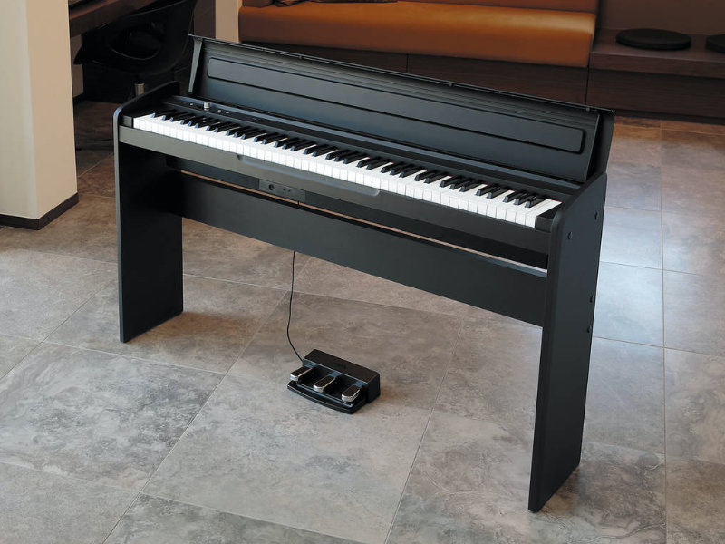Korg LP-180 BK digitális zongora | hangszerdiszkont.hu